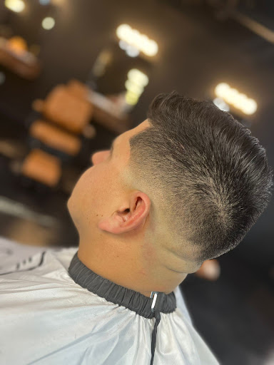 Close Male Grooming - Longwood - Thumbnail
