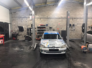 Photo n°5 de Elbeuf Pièces Auto Atelier à Le Thuit de l'Oison (Garage automobile)