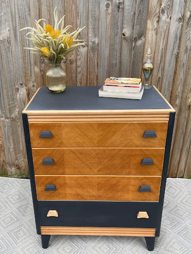 Timeless Furniture Art - Thumbnail