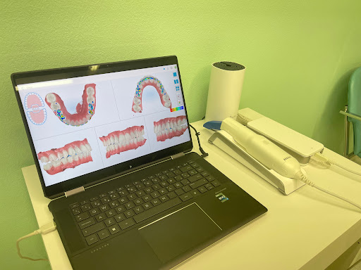 Clínica dental Dr. José Luis Alvarez Medrano Gallery - Spain