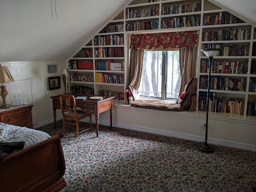 The Library Loft - Visual