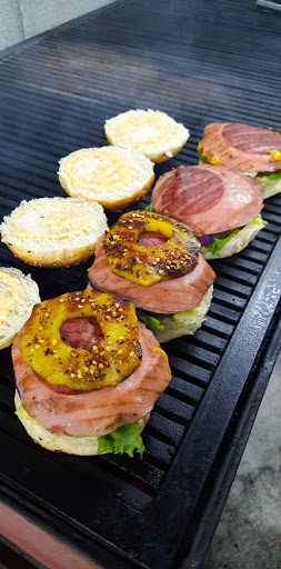 Las Brazaz burgers and more - Thumbnail