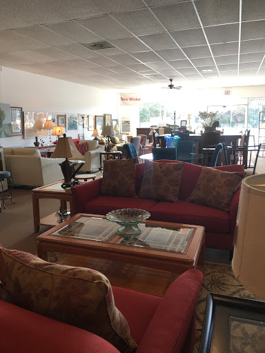 Pat's Home Consignment - Thumbnail