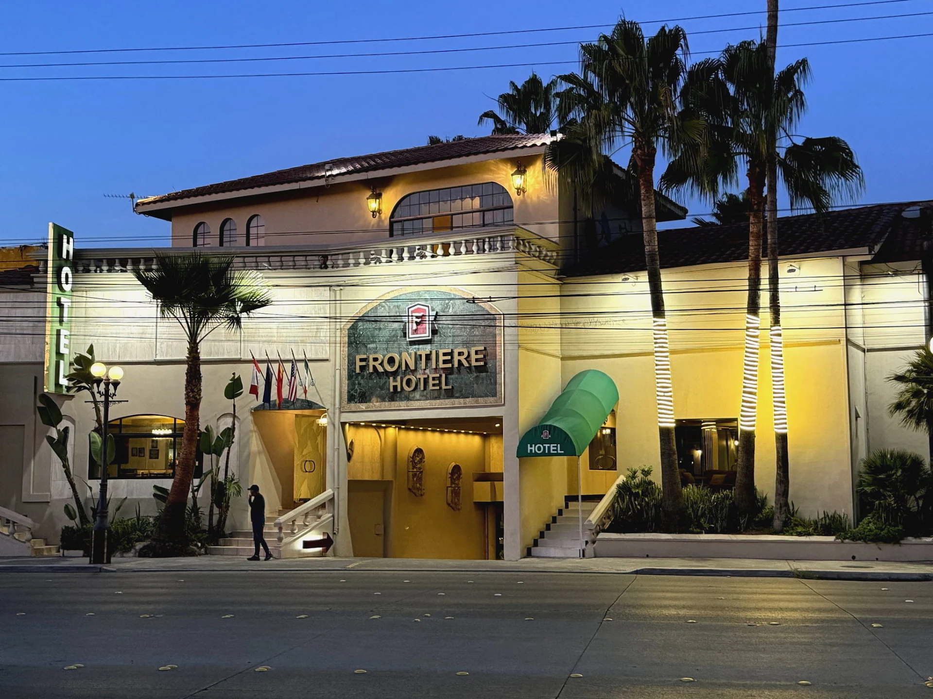 Hotel Frontiere
