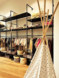 Photo n°2 de Vintage Family à Mulhouse (Magasin de vêtements)