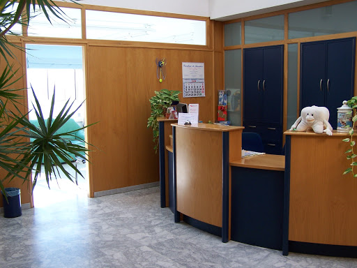 Clinica Dr. Chamorro S.L. Clinica Dental y Medicina Estética