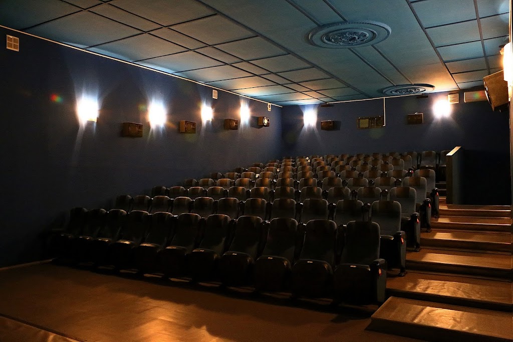 кинотеатр мир обнинск. кинотеатр мир обнинск афиша. кинотеатр обнинск. городской дворец культуры обнинск. обнинск кинотеатр мир зал.