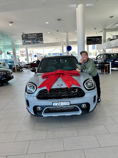 Canterbury MINI Garage - Thumbnail