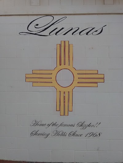 Lunas Drive Inn