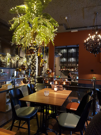 Entree Store - Visual