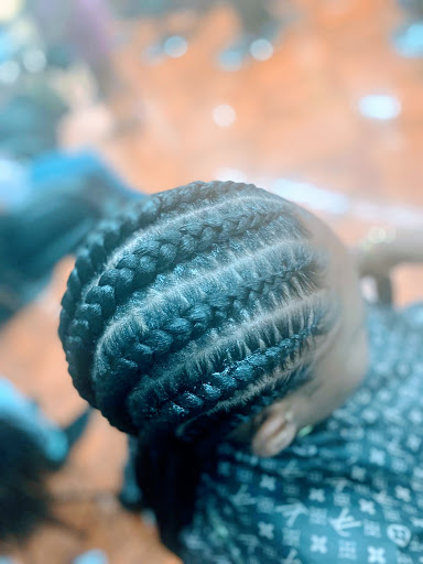 Cut It Out!! Salon/Barbershop - Thumbnail
