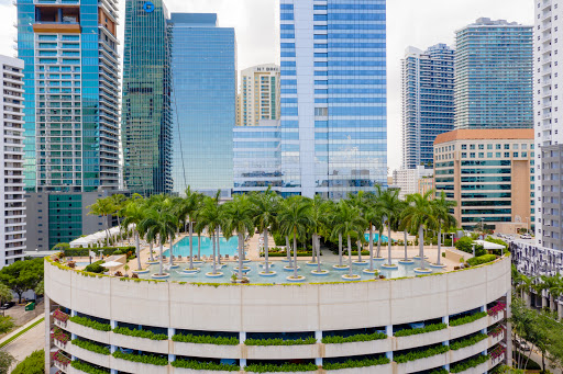 DMG REALTY - Visual