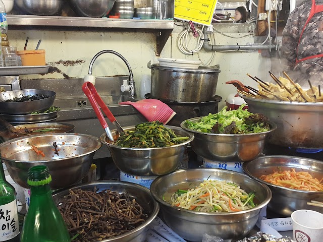 Gwangjang Traditional Market