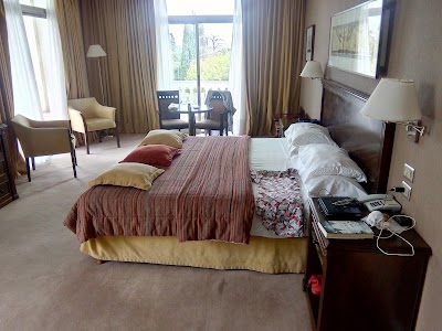 Photos of Howard Johnson Sierras Hotel and Casino