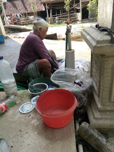 Photos of Adi In The Kost