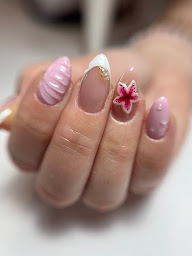 Photo n°1 de Sweetnails_by.e à Saint-Parize-le-Châtel (Salon de manucure)