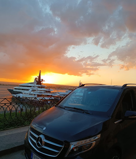 PRIVATE COMO CHAUFFEUR - Thumbnail