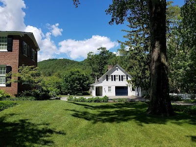 Carriage Barn Visitor Center