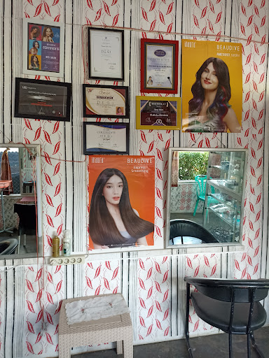 Salon Desi