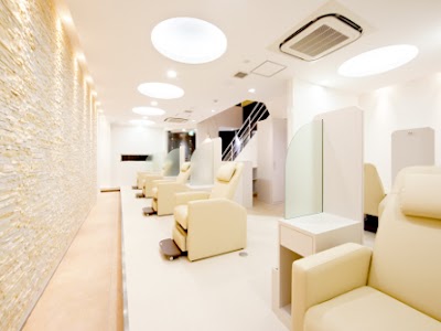 Nail salon Diva宝塚店