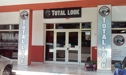 Total Look Acconciatori Di Pino Castellino - Thumbnail