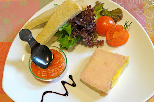 Photo n°17 de Restaurant Le Moulin Des Gardelles à Riom (Bar)