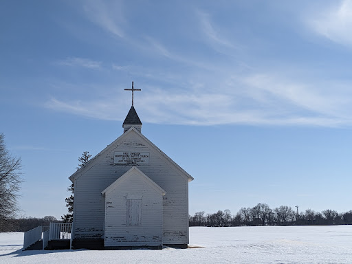Pioneer Country Church Logo
