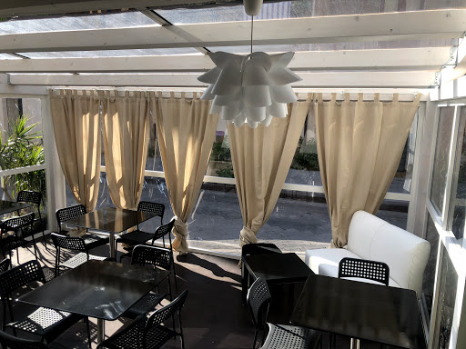 Saint Julian's - Loungebar - Italy