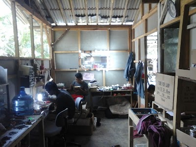 electronics-store