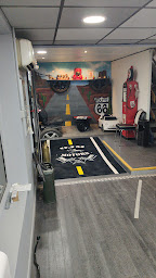 Photo n°1 de OJM Automobiles à Aubervilliers (Garage automobile)