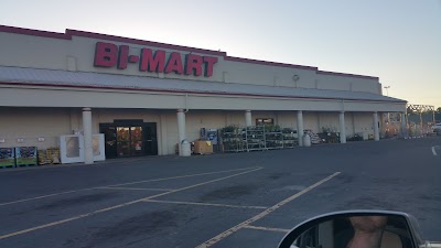 Bi-Mart Membership Discount Stores