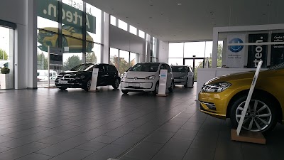 Volkswagen Tarnów Dealer i Serwis Porsche Tarnów , Lesser