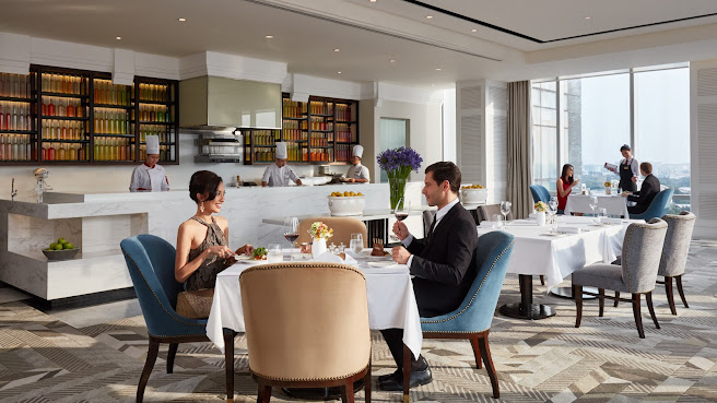 Raffles Makati by null