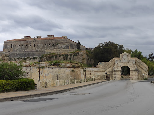 Spanish Gate - Visual