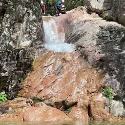 Photo n°2 de CORSE RANDO CANYON à Sari-Solenzara (Circuit de randonnée)