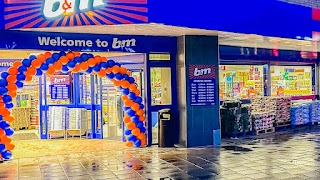 B&M Store