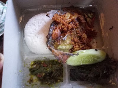 Photos of Rumah Makan AYAM JINGKRAK