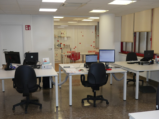 Adecco Staffing, Outsourcing Office y Eurocen