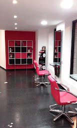 Photo n°6 de k pi l'hair caestre à Caëstre (Salon de coiffure)