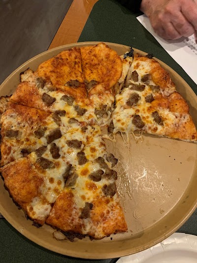 Round Table Pizza