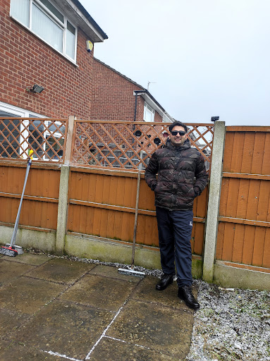 Huggett Close - Visual