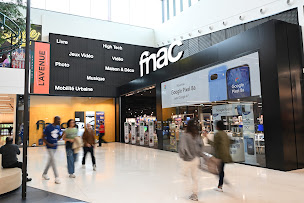 Photo n°46 de Centre Commercial Les 3 Fontaines à Cergy (Centre commercial)