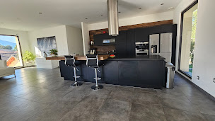 Photo n°4 de Homilia Transaction immobilière & Conseil à Cluses (Agent immobilier)