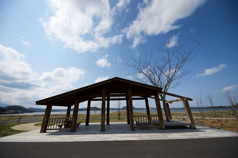 湖山池ナチュラルガーデン 鳥取県鳥取市湖山町南 公園 公園 グルコミ