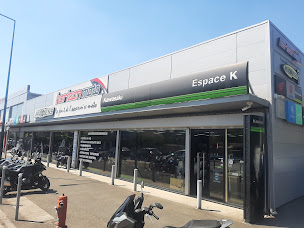 Photo n°33 de Maxxess Cergy à Saint-Ouen-l'Aumône (Magasin de pièces et d'accessoires pour motos)