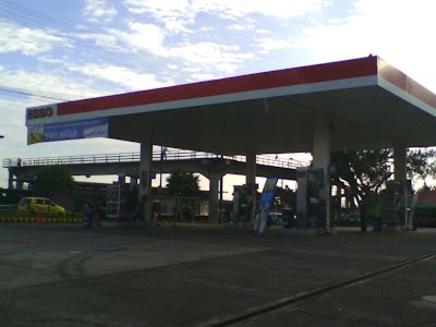 Photos of Esso Mobil Mateca&ntilde;a