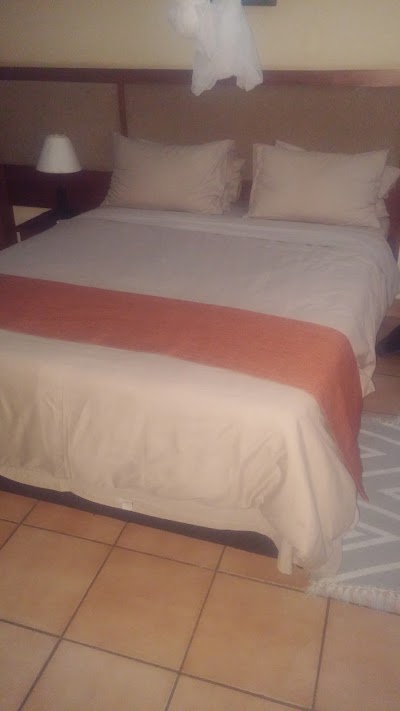 Photos of Mokoro Lodge