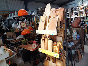 Photo n°1 de La brocante de seb (Beziers) à Laurens (Magasin de produits d'occasion)