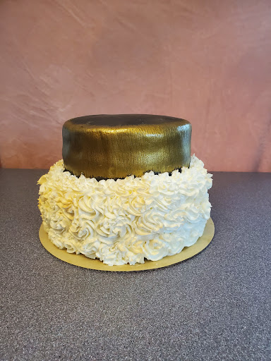 Cakes By Laurie