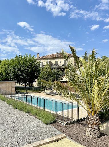Photo de Clos des Mouliniers - Gites 5* en Ardèche - Piscine - Massages bien-être sur place à Saint-Privat (07200)